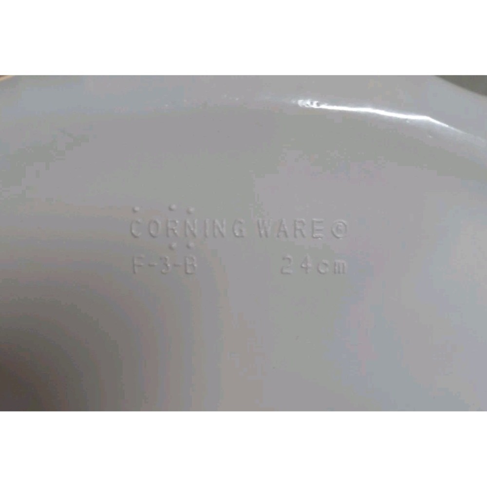 Vintage CorningWare French White 10" Quiche Pie Baking Dishes F-3-B Pair USA - Picture 6 of 8